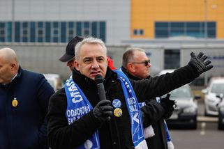 První tři dny nemoci bez peněz, navrhli Motoristé. Odboráři i SPD to odmítají - Seznam Zprávy
